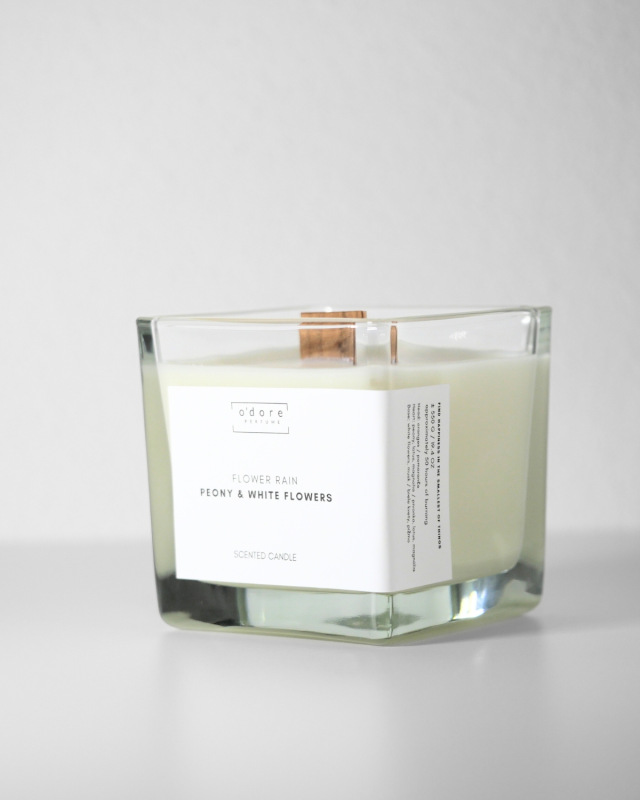 o'dore sójová svíčka FLOWER RAIN Peony & White flowers 1